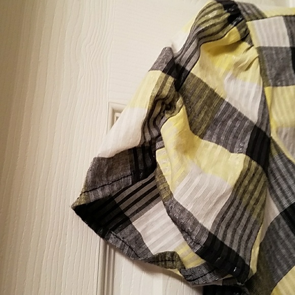 Short sleeved blouse - Picture 2 of 6